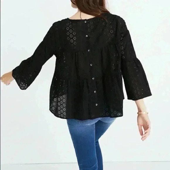 Madewell Eyelet Tiered Button-Back Top bell sleeve Medium - Picture 2 of 8